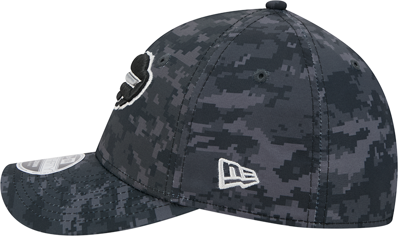 Buffalo Bills New Era 2026 NFL Salute To Service 39THIRTY M-Crown Stretch Hat - Black