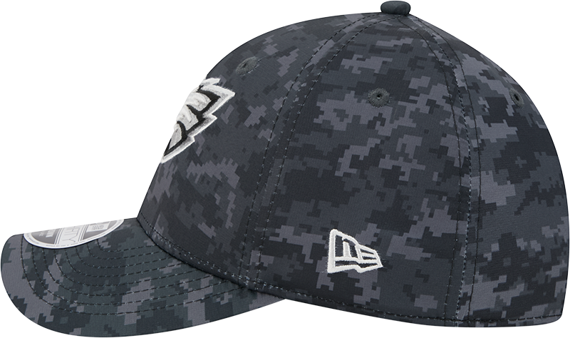 Philadelphia Eagles New Era 2026 NFL Salute To Service 39THIRTY M-Crown Stretch Hat - Black